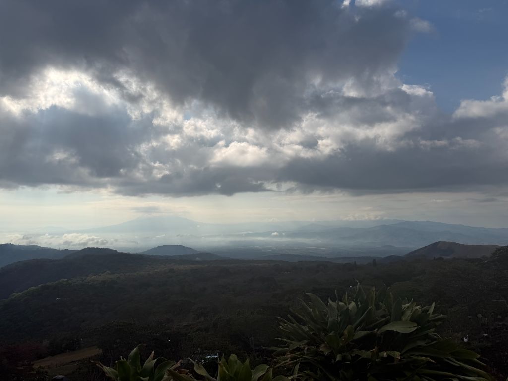 Lake Coatepeque panorámica
